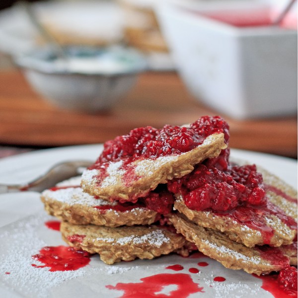 Cinnamon Oatcakes with Raspberry Compote