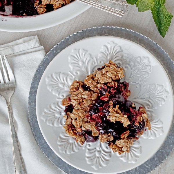Vegan Cherry Berry Crumble